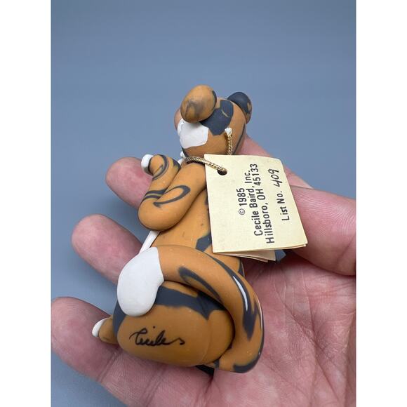 Vintage 1985 Cecile Baird Figurine Cat Kitten Hand Sculpted Signed Trinket - Picture 6 of 7